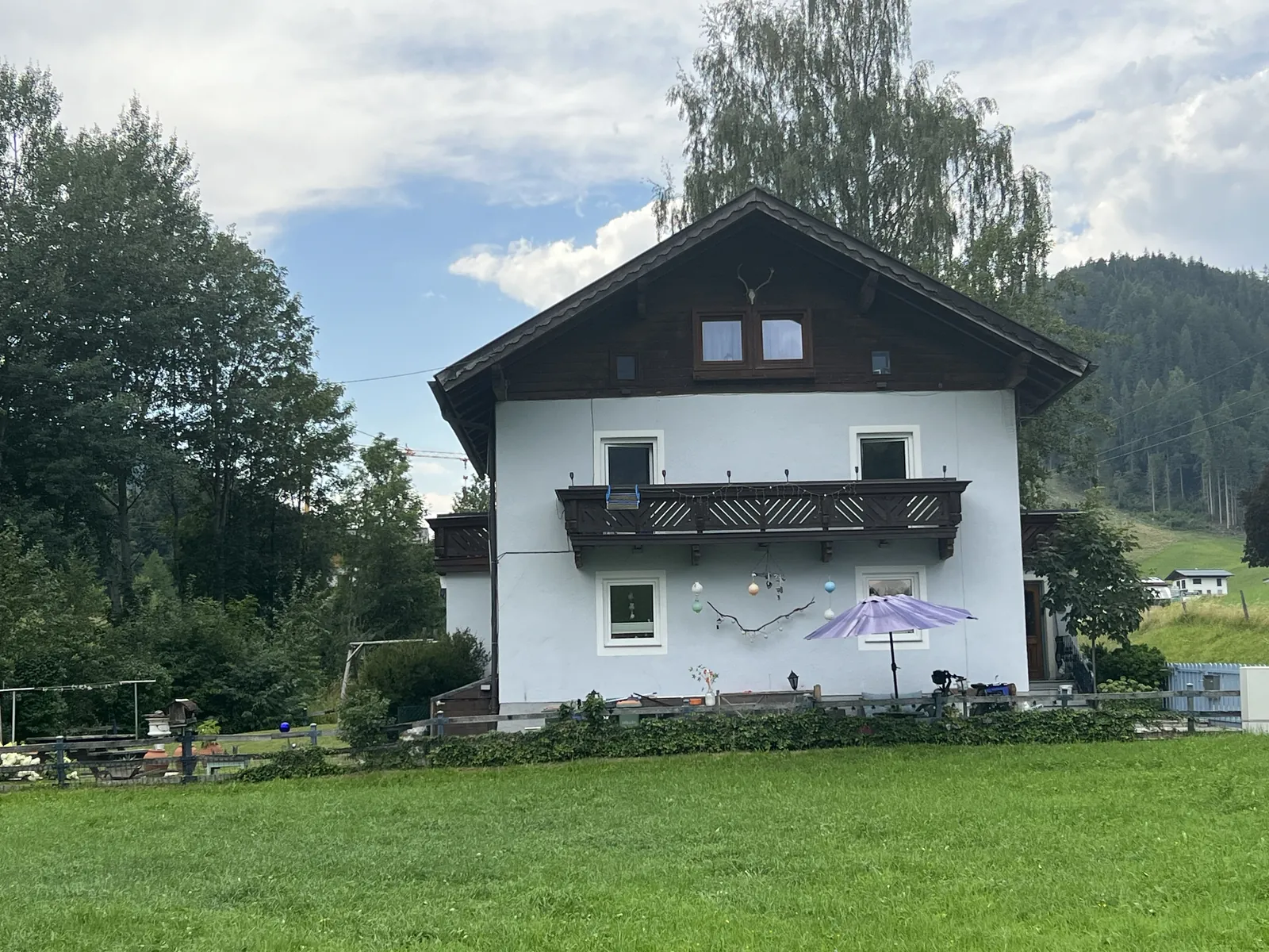 Het huis vanaf de alpenweide